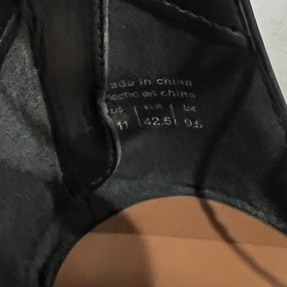 Aldo Gladiator Black Sandals, Size 11 - Picture 4 of 4